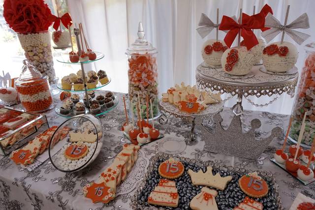 Custom Dessert Bar Services