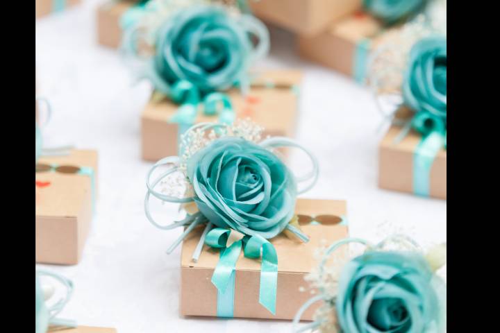 Turquoise Rose Favors