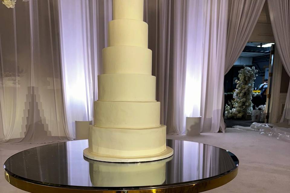 Cake table