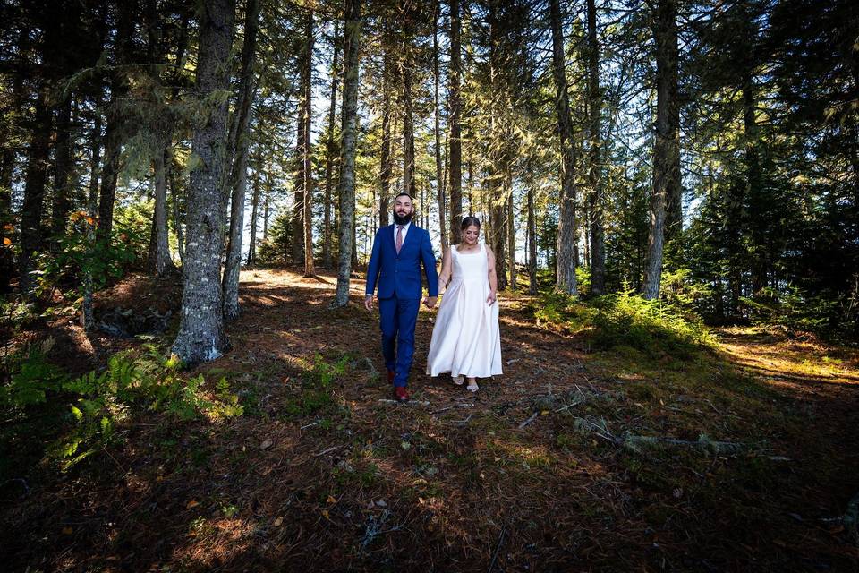 Wedding couple in forest