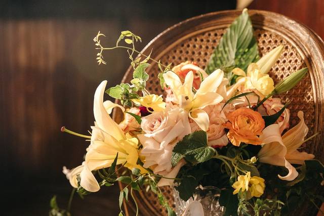 Isis Floral LLC