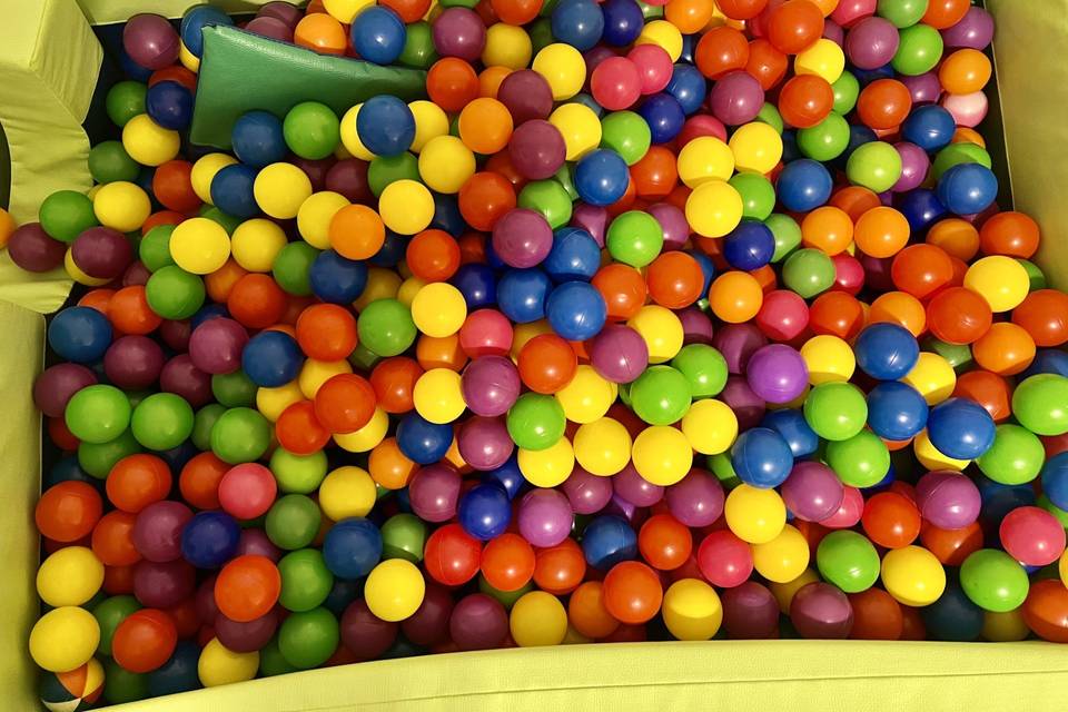Traveling Ball Pit
