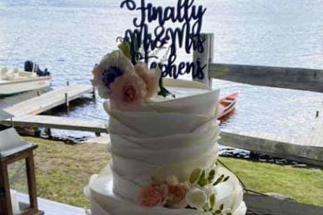 Lakeside Wedding Cake