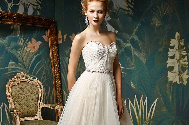 Jersey	<br>	A princess gown for the sweetest real-life fairytale. This full A-line gown features a romantic strapless sweetheart neckline embellished with delicate, sparkling beading and stones. A modern ruched, embroidered lace and tulle bodice is balanced with a classic beaded belt accentuating the waist. The voluminous tulle skirt provides the dreamiest look, which is finished with an invisible back zipper.