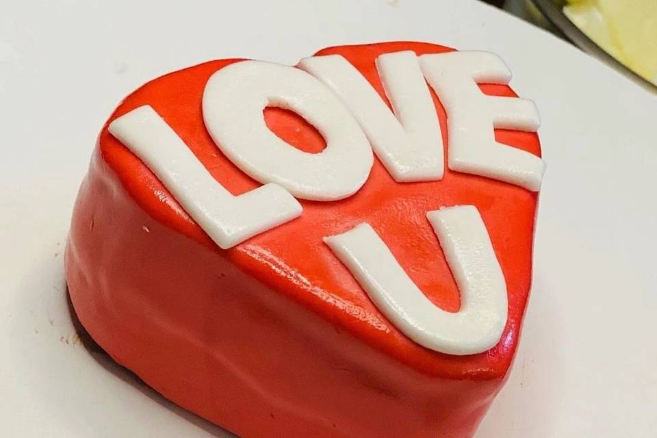 Mini love cake