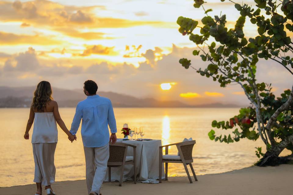 Beach Romantic Dinner