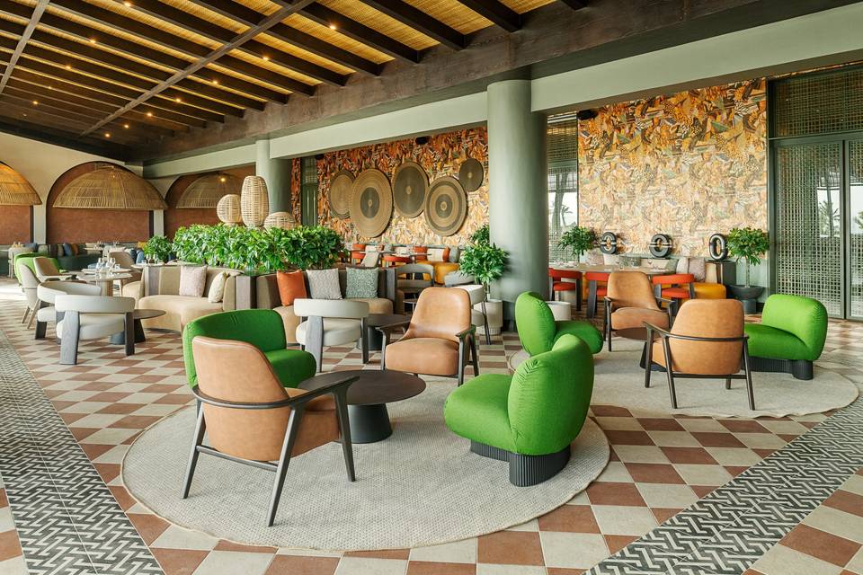 Club Azure - The Royal Palm