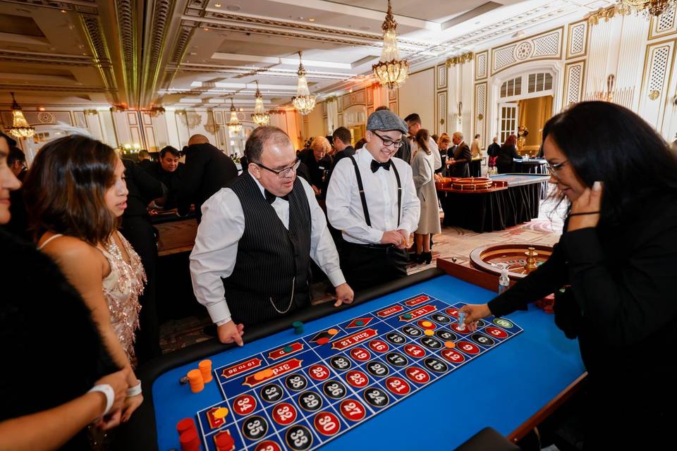 Group of roulette players