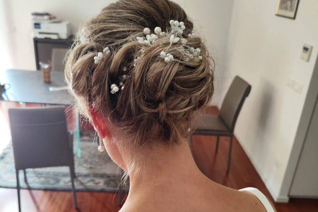 Amabile Makeup and Hairstyle