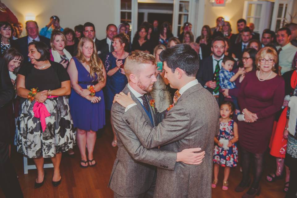 Quiet first dance