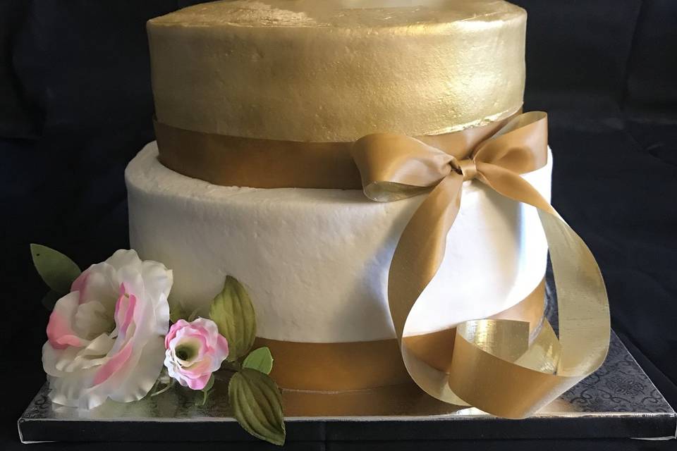 Luxurious Golds