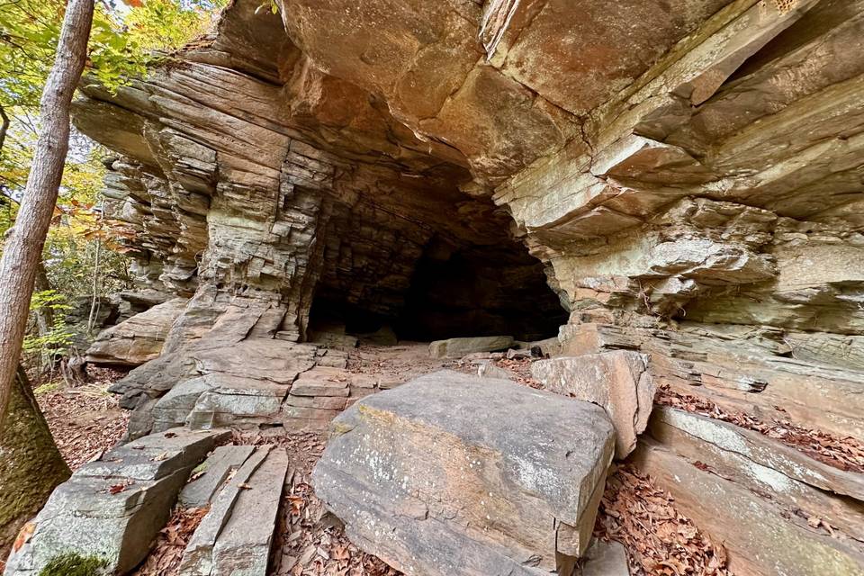 Civil War cave exterior