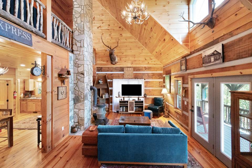 Falcon Living Rm