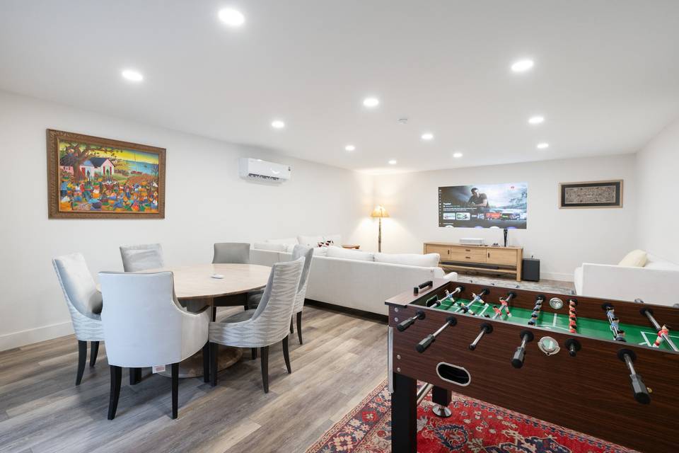 Manor Game Room