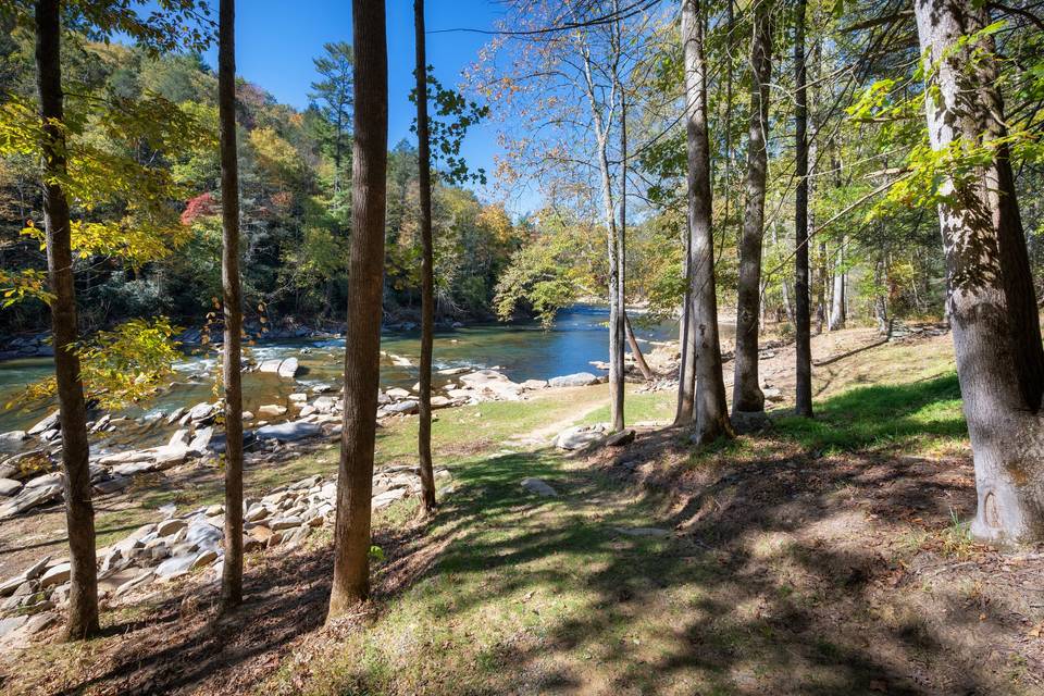 Manor Private River Access