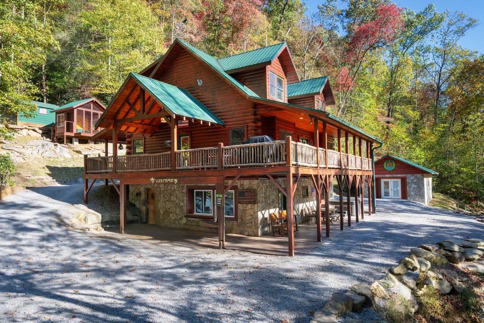 Pigeon River Manor