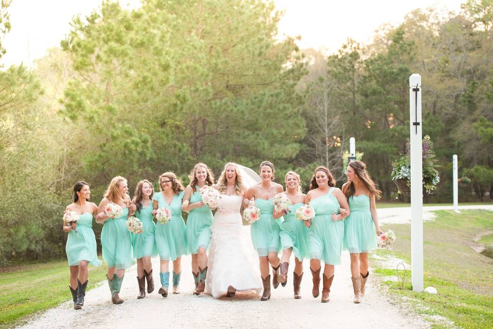 The bride with her bridesmaids