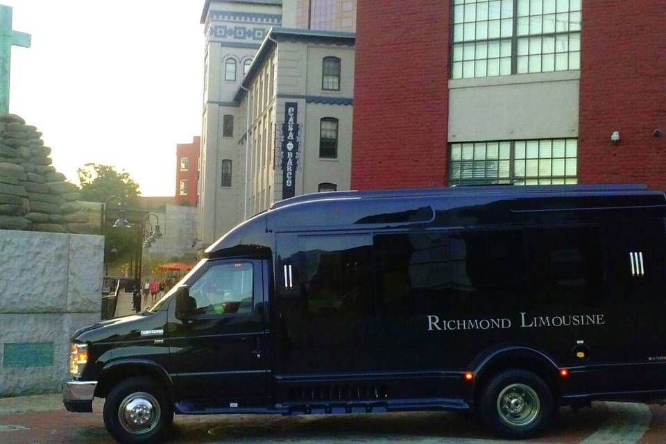 Richmond Limousine