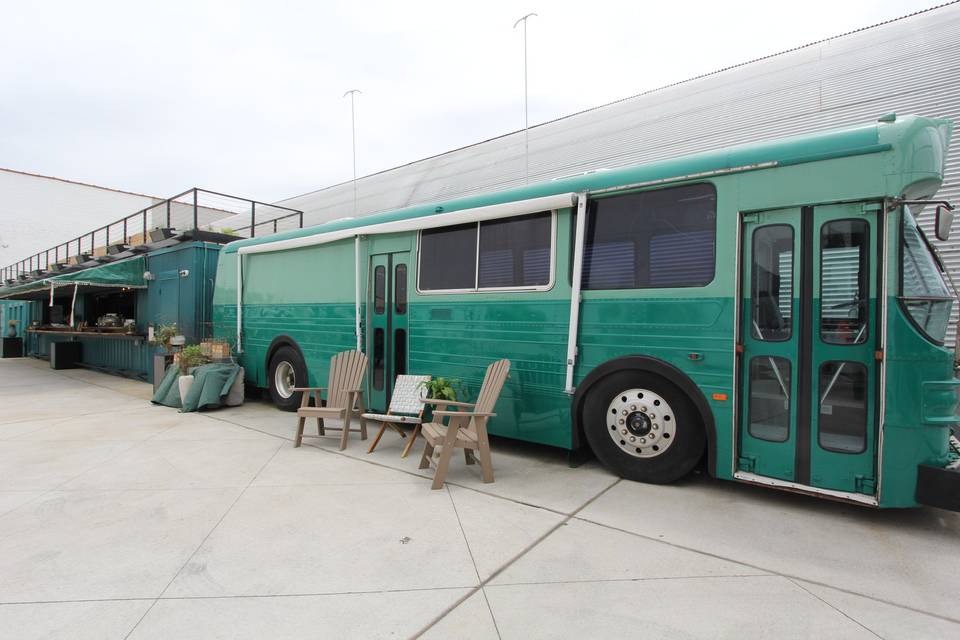 Courtyard Bus