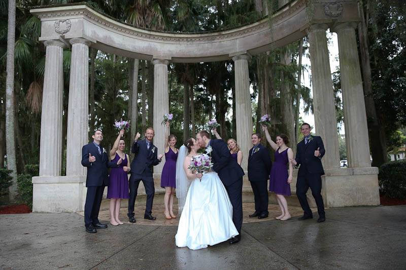A Magic Moment photographs a wedding party at Kraft Azalea Gardens