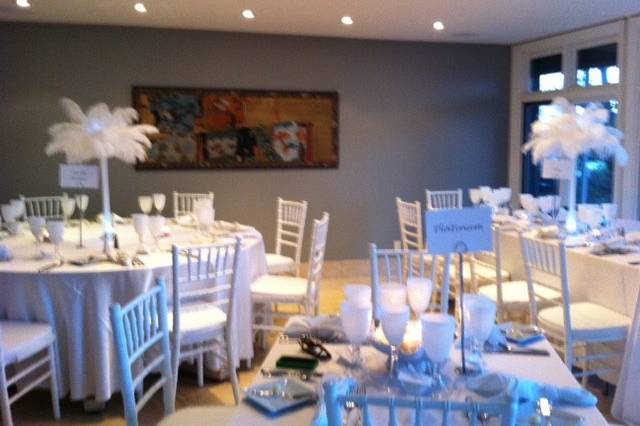 White motif