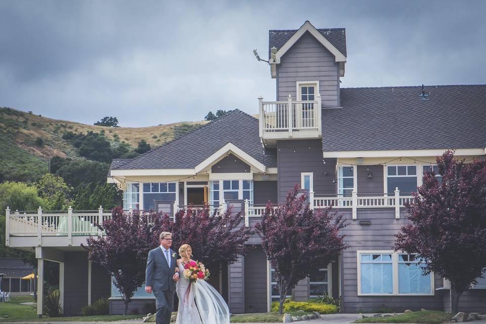 Dad and bride