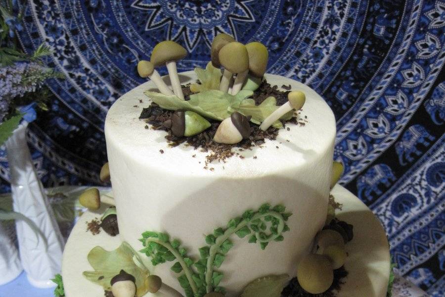 Earthy wedding cake