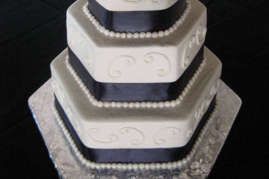 3-tier black and white hexagon cake