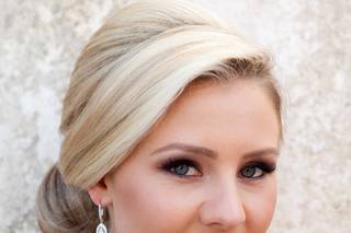 Savva International Santorini - Bridal Hair & Make-Up