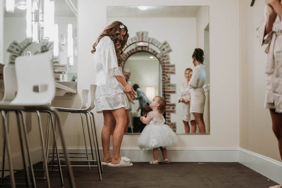 Elm and Vine Photography