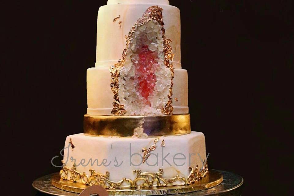Geode gold wedding cake