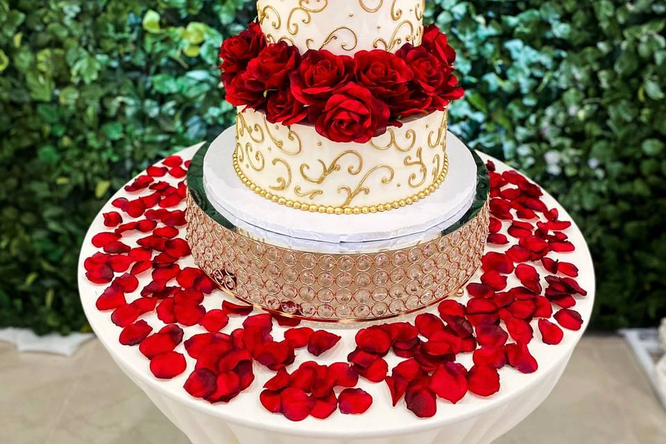 Gold piping and roses