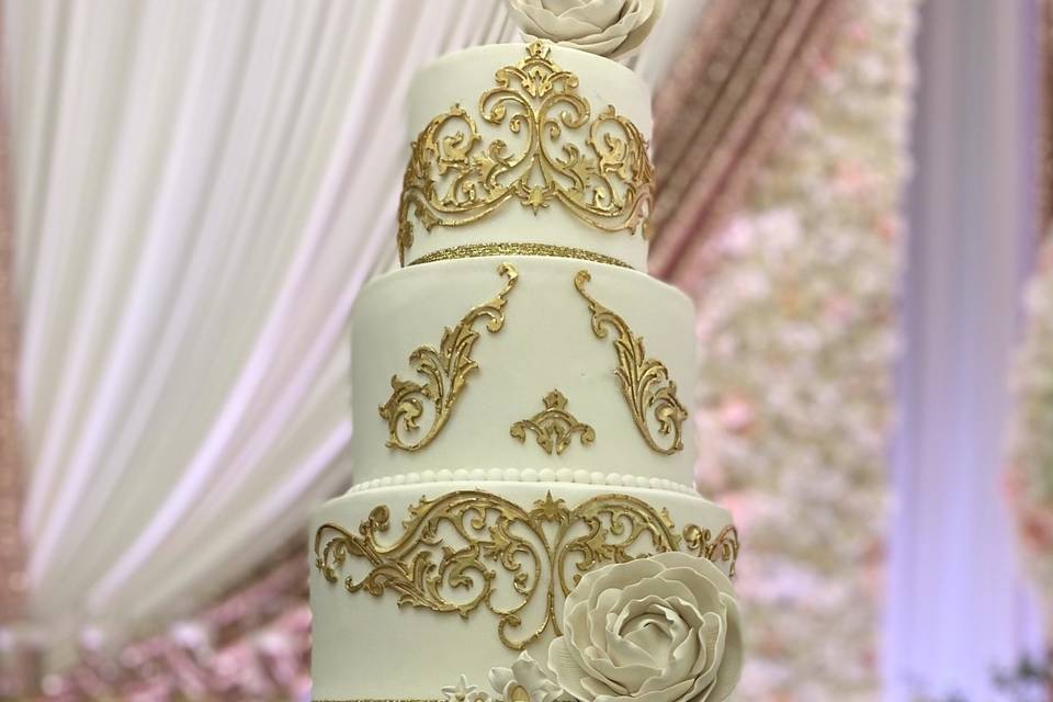 Royalty cake