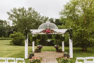 Apple Blossom Chapel and Gardens LLC