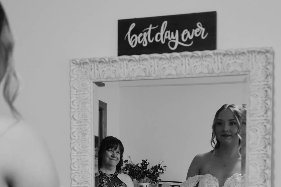 Freshly married- fall wedding