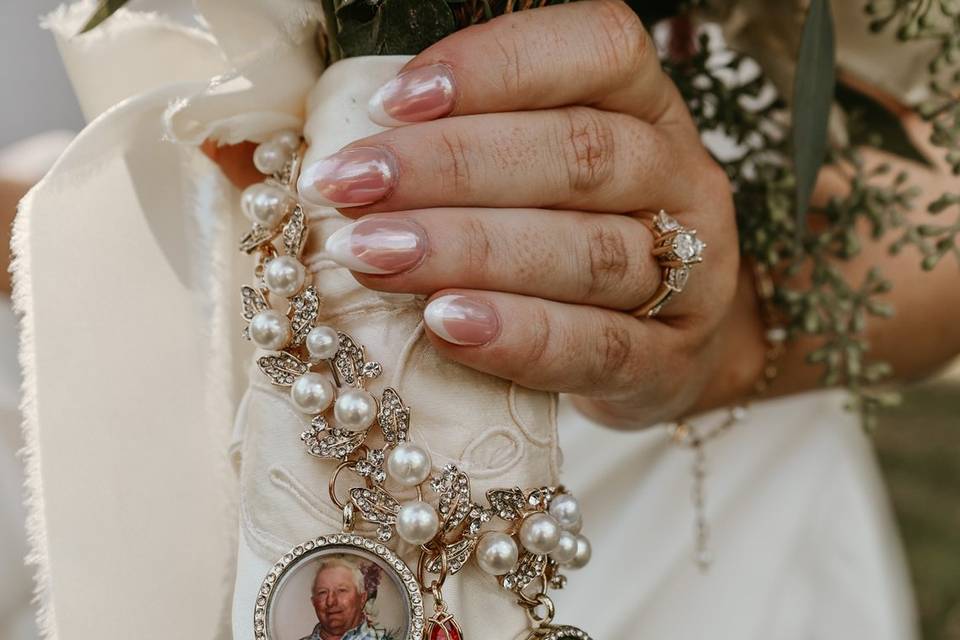 Bouquet charms