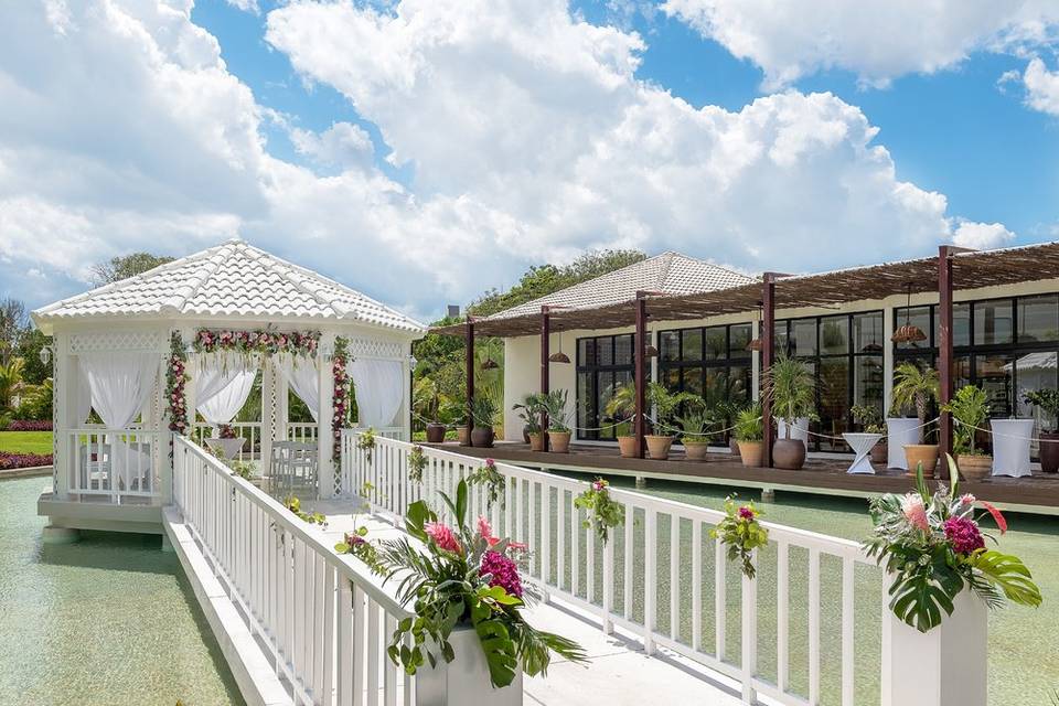 Lagoon Gazebo