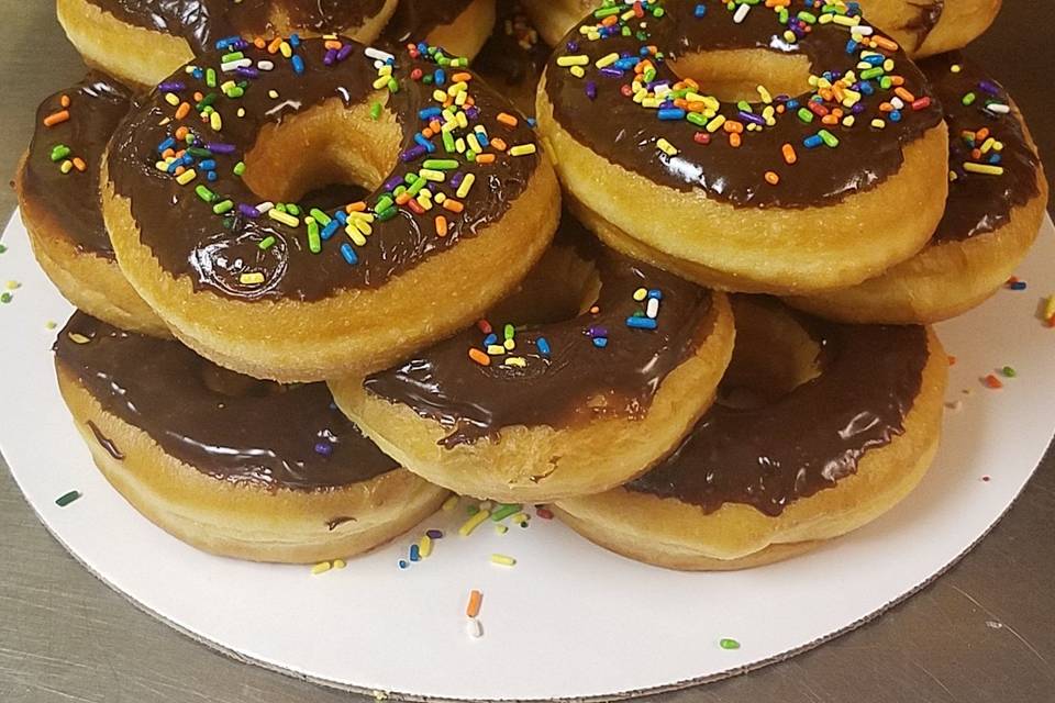 Raised Donut Cake