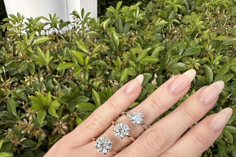 Multiple Round Diamonds