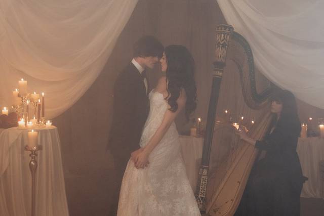 Bride & Groom Dancing