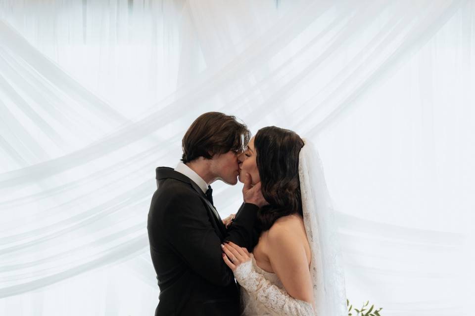 Bride & Groom Dancing