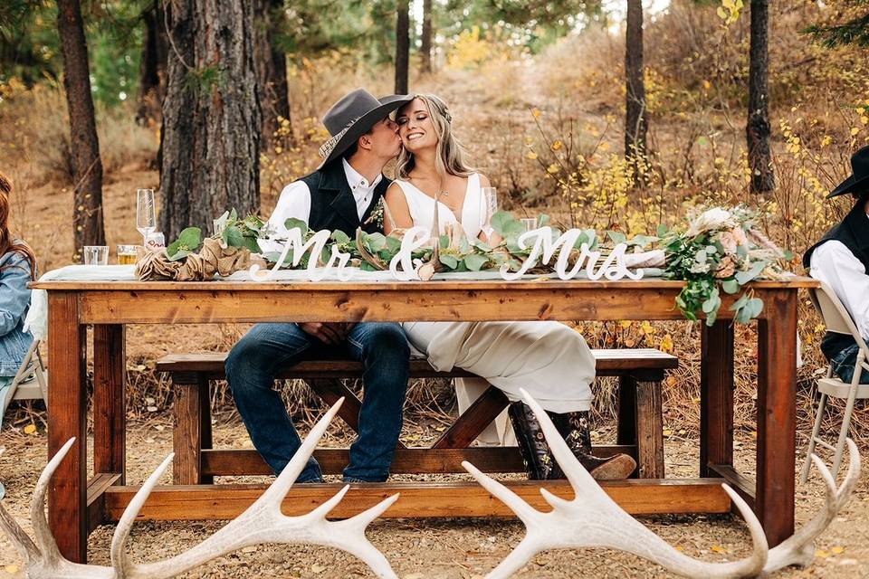 Sweetheart table