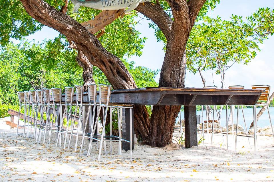 Beach tree table