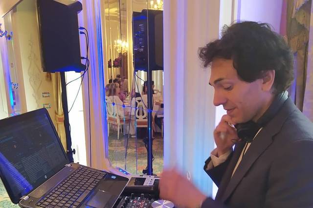 ProfessionalWeddingDJ