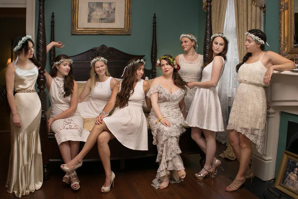 tableau image of ladies in waiting | Bride and bridesmaids at Degas House Wedding | Buena Lane Photography