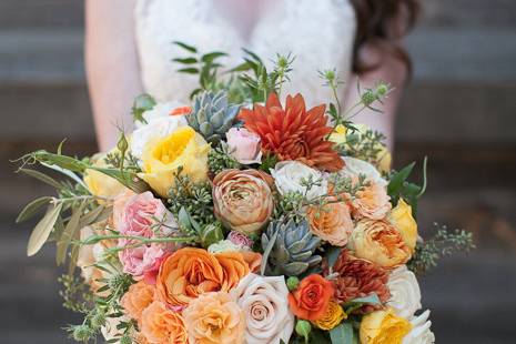 Autumn-insprired colorful bouquet at Gardener Ranch Wedding Carmel Valley  | Buena Lane Wedding Photography