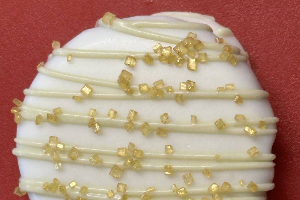 Gold Dusted Drizzled Oreo