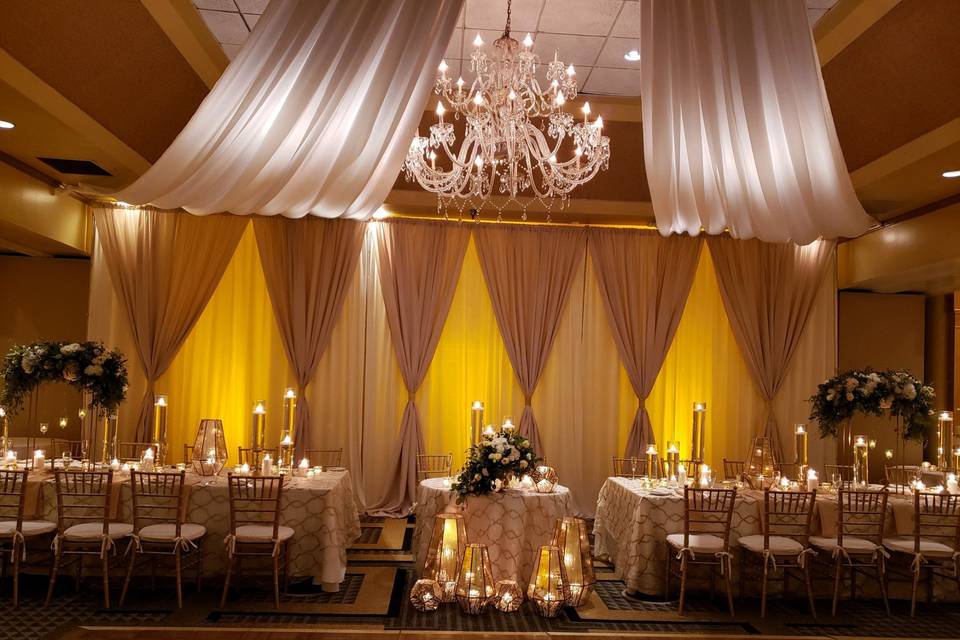 Sweetheart & Head Table Design