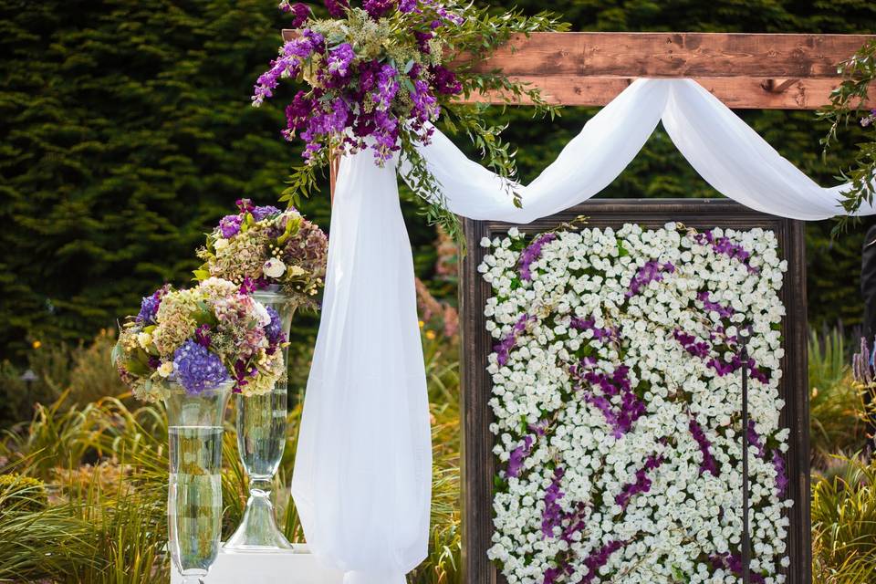 Ceremony Floral Wall and Setup