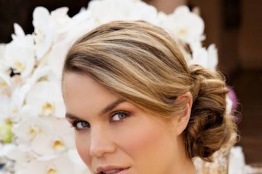 Exquisite Weddings MagazineSan Diego, Californiawww.makeupbymonica.com